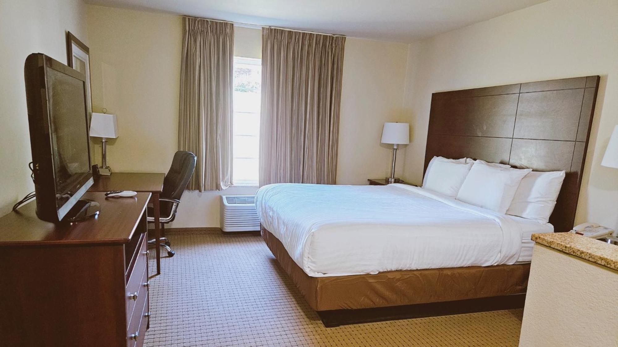 Cobblestone Inn & Suites - Bloomfield Buitenkant foto