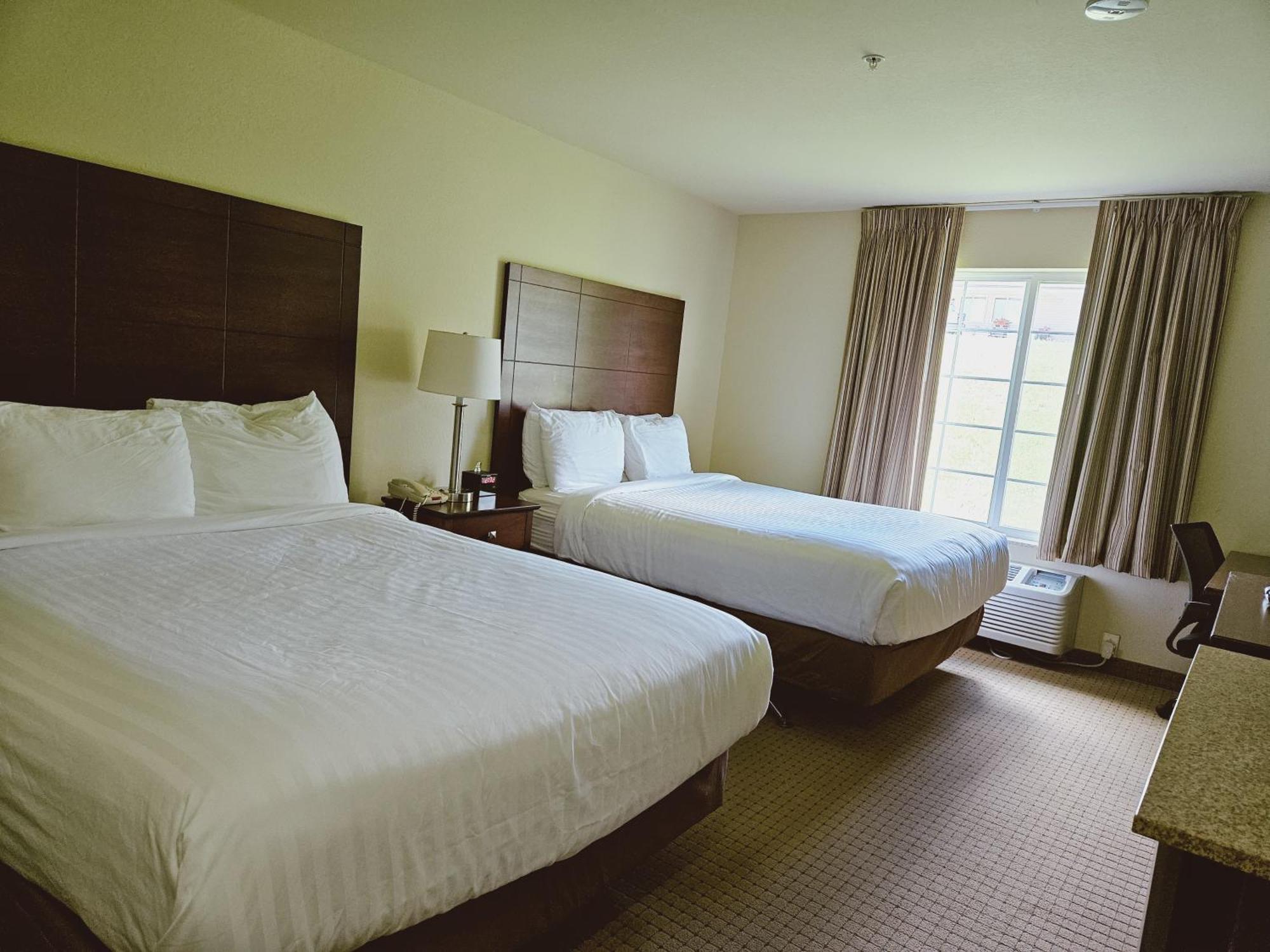 Cobblestone Inn & Suites - Bloomfield Buitenkant foto