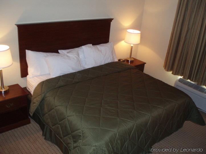 Cobblestone Inn & Suites - Bloomfield Buitenkant foto